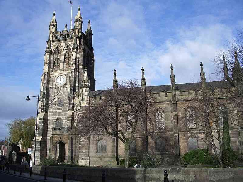 Exploring The 5 Historic Cities near Manchester