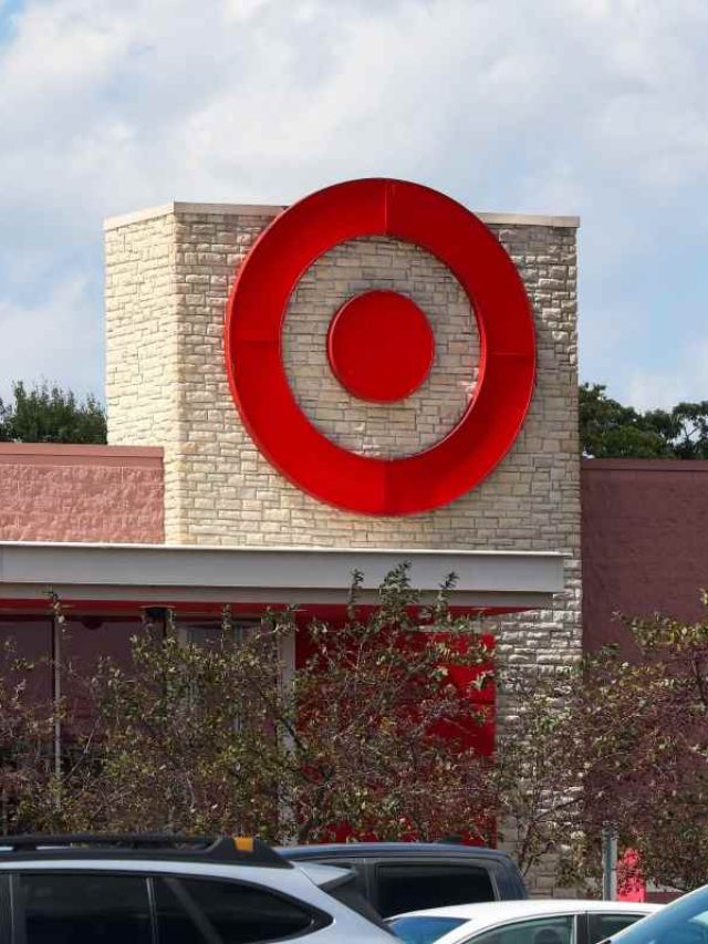 8-Year old Girl Takes the Wheel, Drives to Target All Alone! 