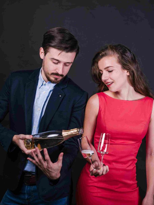 Top 5 Stylish Business Dinner Outfit Ideas