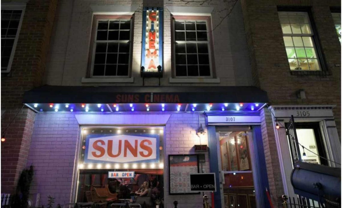 Suns Cinema - Theater & Bar