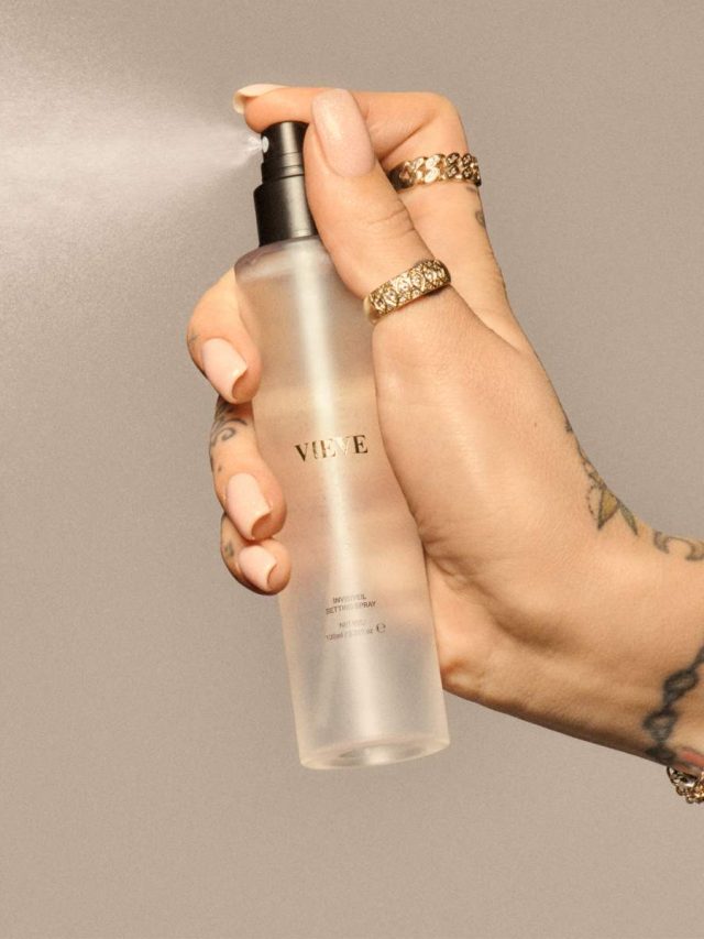 Guide to Choosing the Best Setting Spray for Your Skin Type
